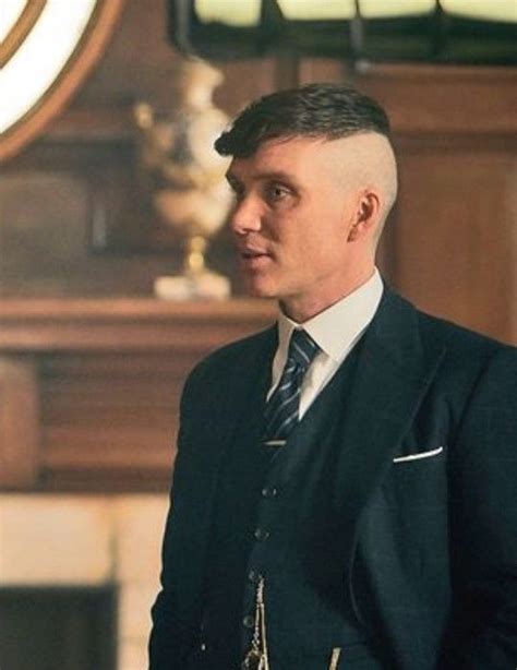 how old is tommy shelby in season 5